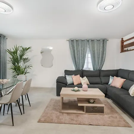 En Caletillas Apartment